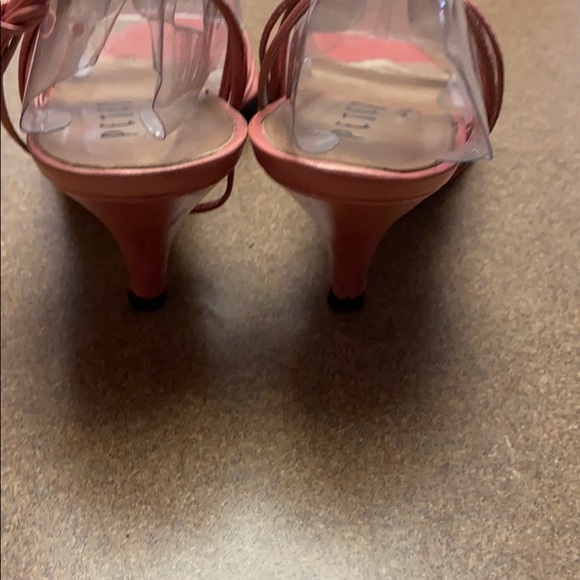 Peter Kent Peep Toe Kitten Herks - Picture 5 of 8